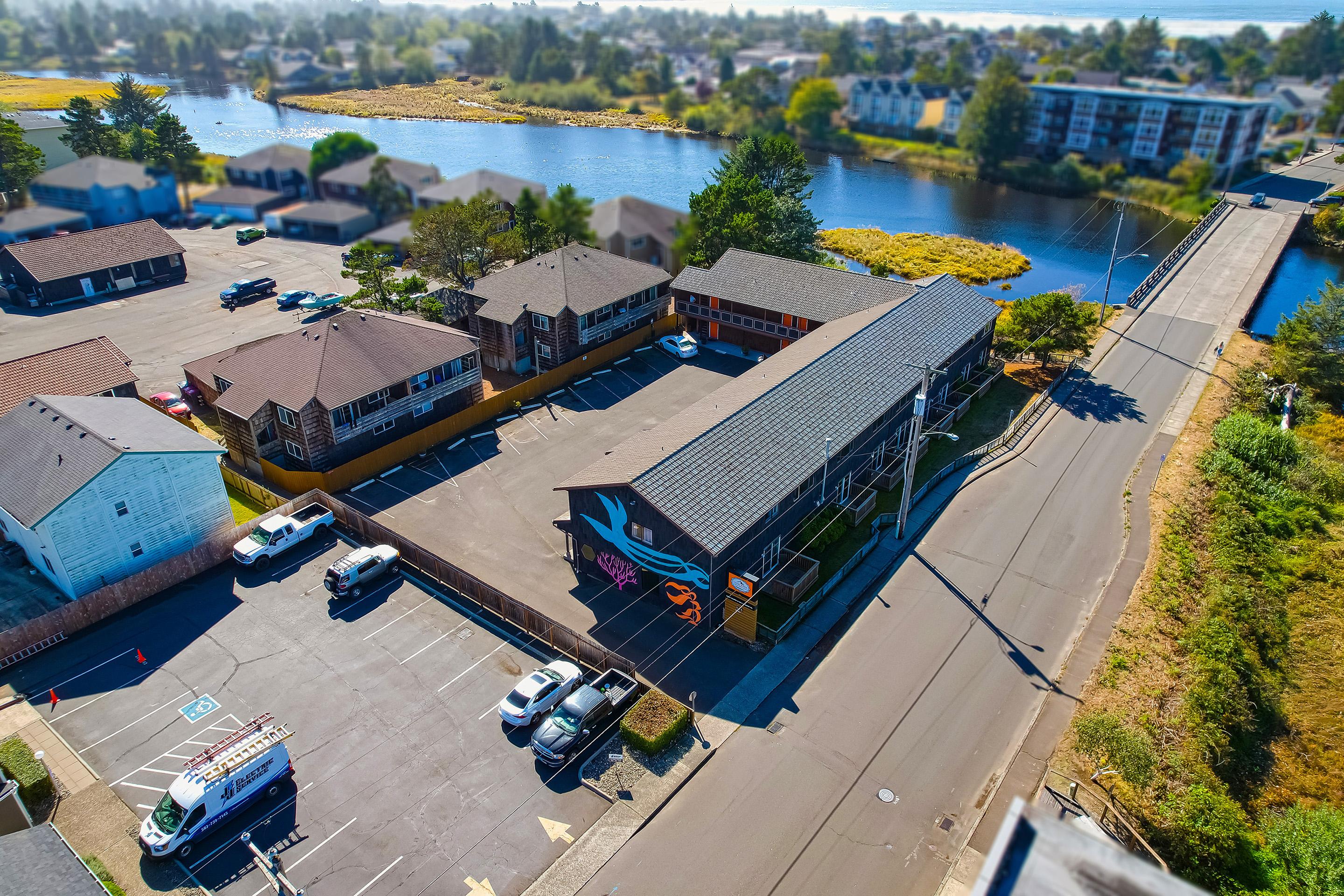 Coast River Inn By Oyo Seaside Exterior photo